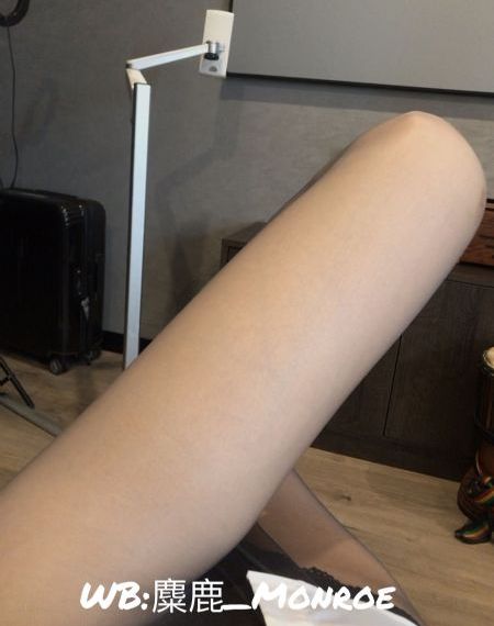 一边添奶一边添p好爽视频_超清全集免费播放