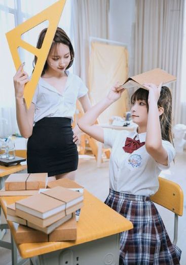 欧美精品喷潮_高清电视剧观看