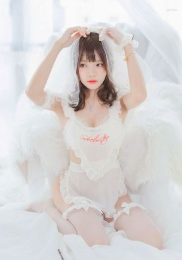 欧美制服在线_4K电影在线观看