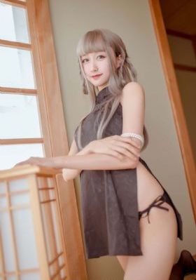欧美girl人物_超清超清在线观看